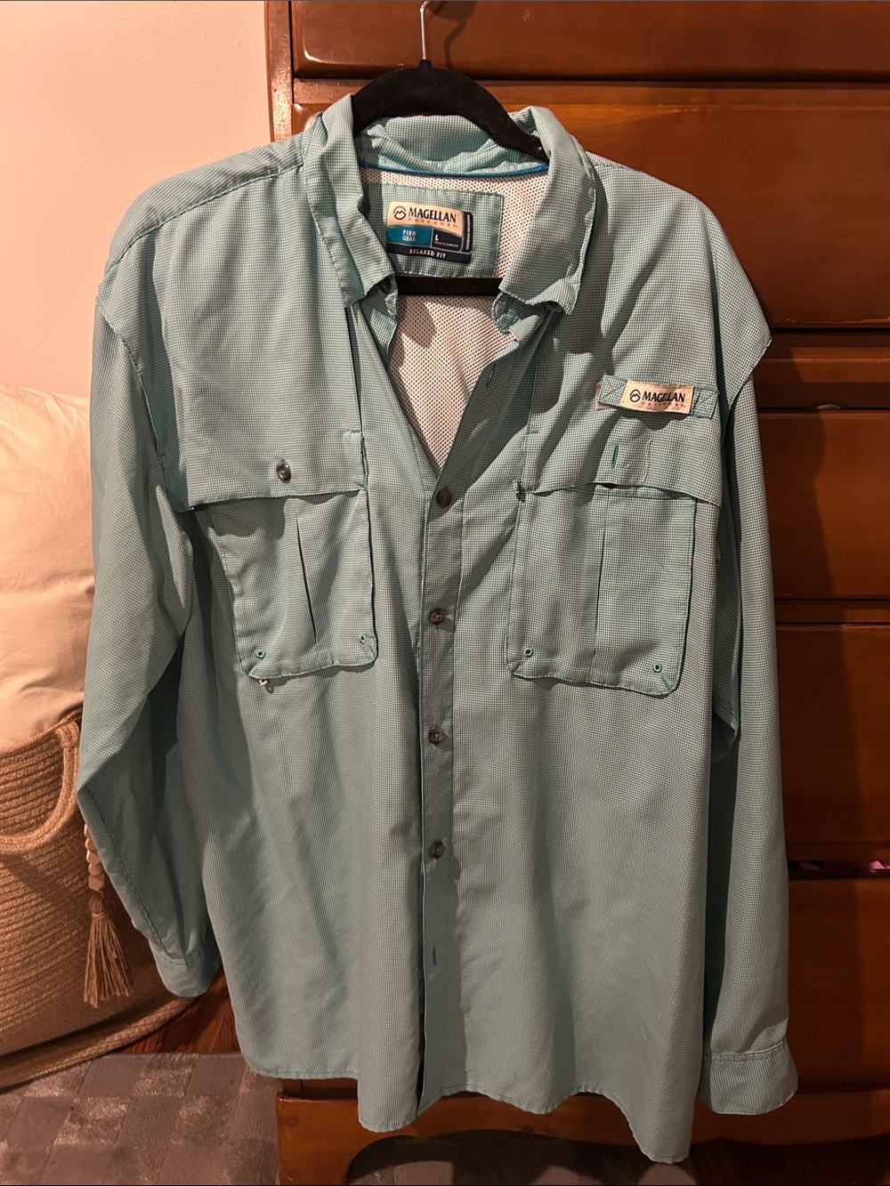 Magellan Outdoors Men’s Lightweight Long-Sleeve Shirt